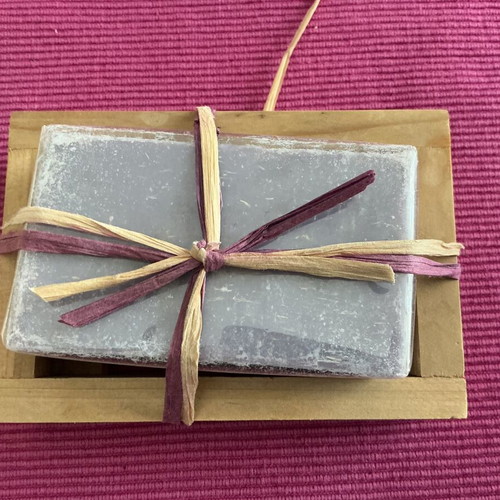 Wooden soap dish with large aromatic soap new