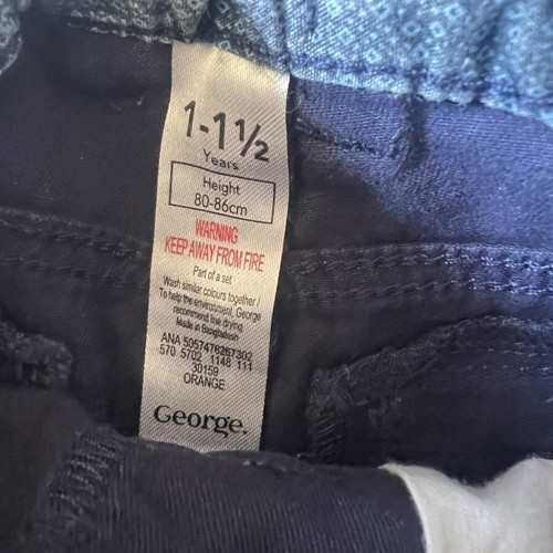 Boy's shirt and shorts set 12-18 months like new