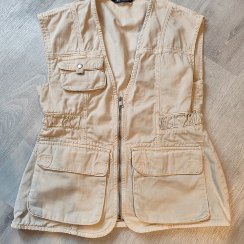 Zara cargo vest like new, size S/M, 100% cotton, beige