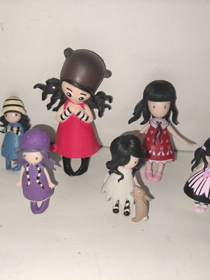 Santoro figures pack of 6 like new