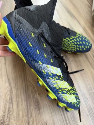 Adidas Predator Freak .3 MG футболни бутонки като ново, размер 44