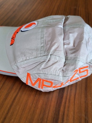 Καπέλο Vodafone Mclaren Mercedes F1 team καινούργιο, κόκκινο και ασημί, μέγεθος L