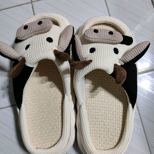 Slippers with cow design like new, size 37, white