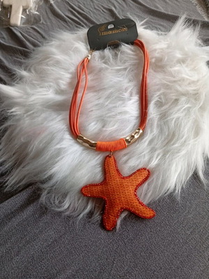 Starfish necklace new, orange with leather
