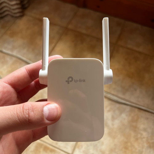 Wi-Fi Extender like new