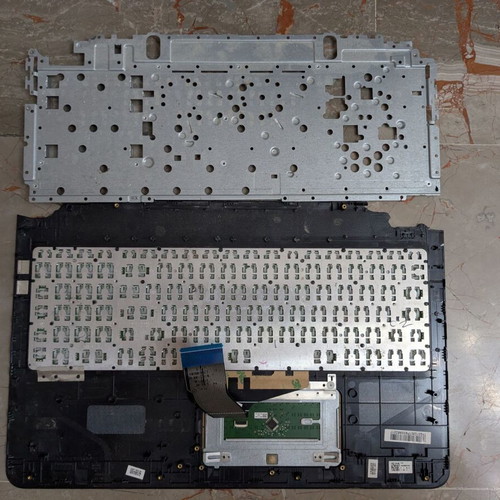 HP Pavilion 15-bc Greek Backlit Keyboard with Touchpad like new