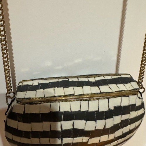 Zara crossbody bag like new, hard material black and white