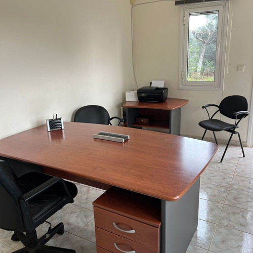 Actiu office furniture set like new