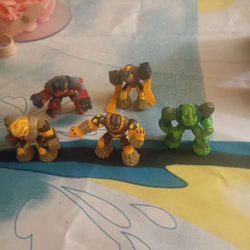 Gormiti Neorganic figures used