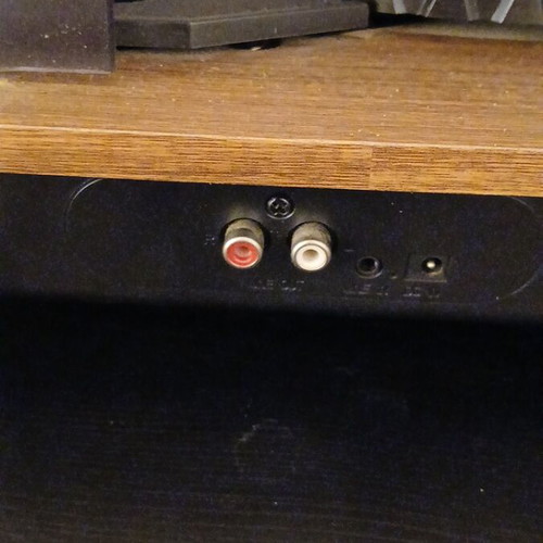 Turntable with Bluetooth like new, plays 33 and 45 rpm records