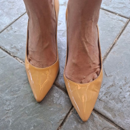 Kalogirou patent leather pumps size 38, dark beige, like new