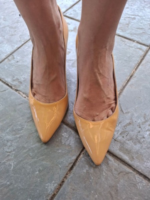 Kalogirou patent leather pumps size 38, dark beige, like new