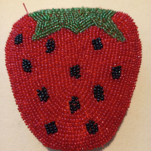 Strawberry coin purse embroidered with beads like new