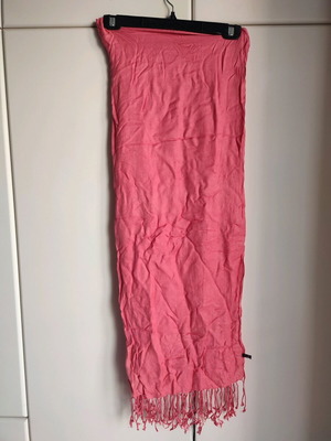 Pashmina with coral fringes like new, 100% viscose