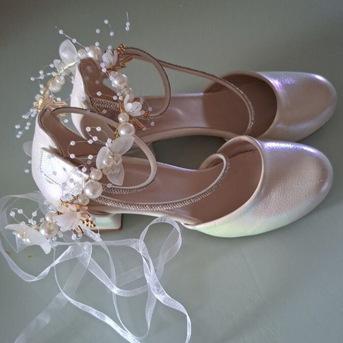 Bridal shoes like new, size 36, with hair wreath gift