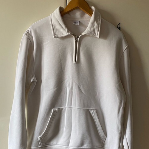 Zara white zip fleece size M like new with small stain