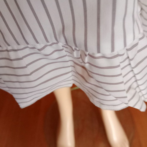 Summer striped dress cotton V-neck with ruffles size L like new