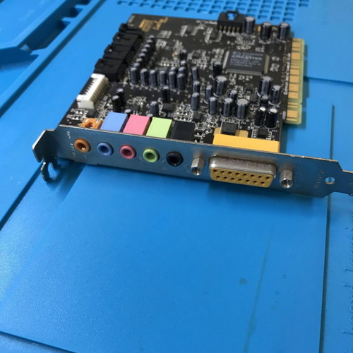 Creative Sound Blaster Live! 5.1 Digital (SB0220) sound card used