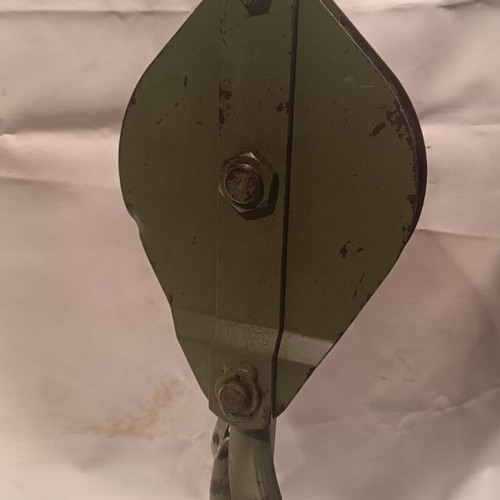 Heavy-duty 8-ton pulley block used, for ropes and wire ropes