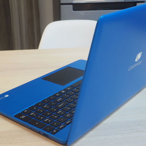 Gateway Ultra Slim GWNC31514-BL 15.6" IPS FHD like new, i3-1115G4, 4GB, 128GB SSD, Windows 11