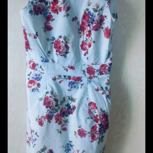 Pack of four women's dresses Toi&Moi, Raxevsky, Ysatis, Passenger like new