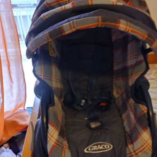 Child Car Seat like new with removable washable cover