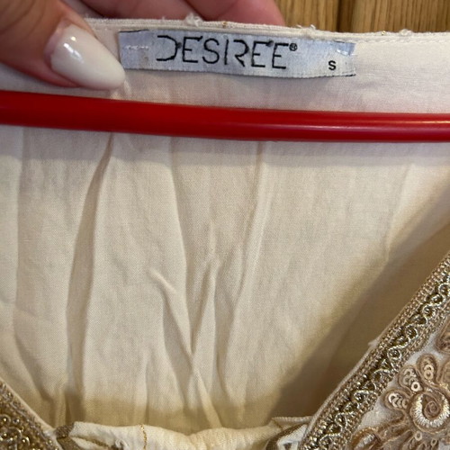 Desiree dress like new, size S, beige with inner lining