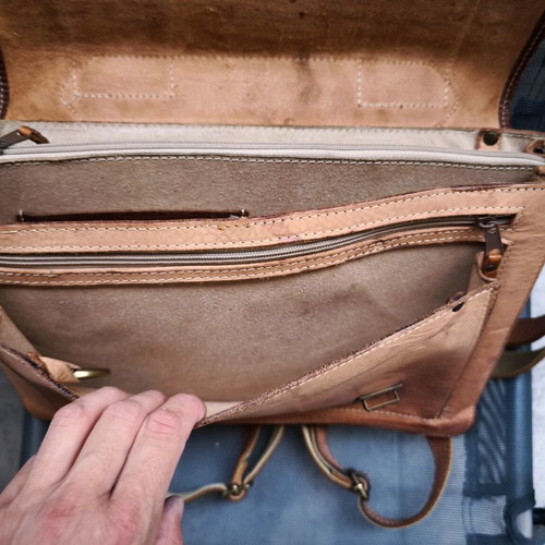 Backpack and shoulder bag made of calf leather, like new