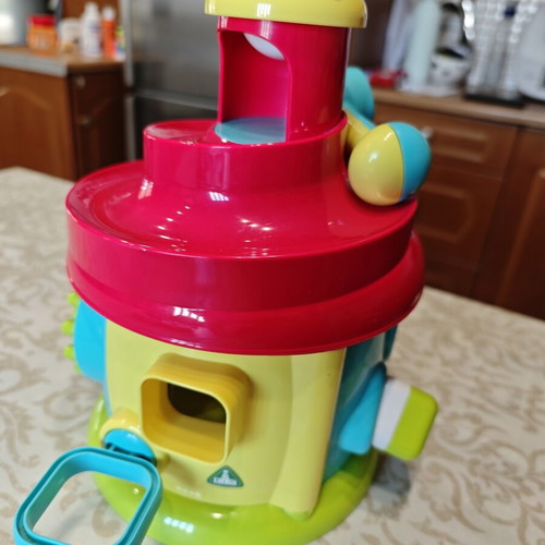 Elc Activity House like new