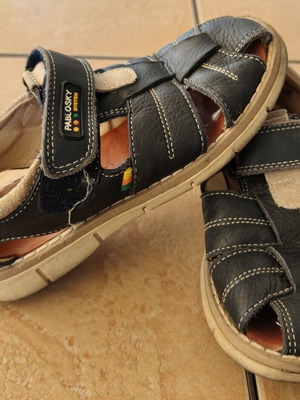 Pablosky leather sandals size 29 used, navy blue