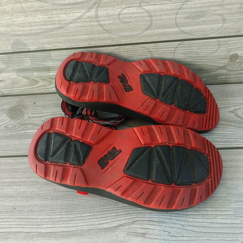 Teva sandals size 31, red multicolor