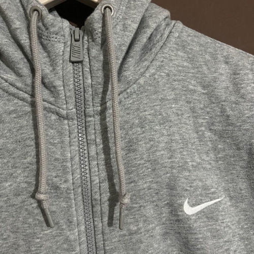 Nike zip hoodie men’s used, size L, gray
