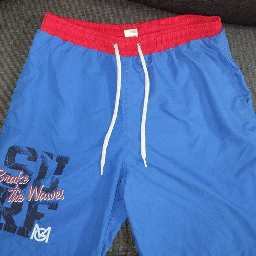 Minerva men's swim shorts size M like new, unworn