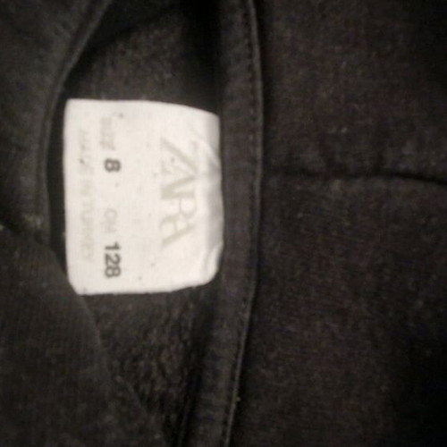 Zara sweatshirt used with vibrant colors and style
