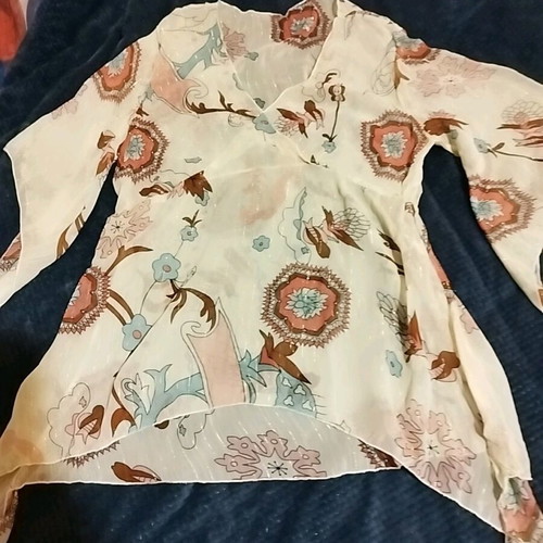 Tunic blouse beige with gold thread size S like new