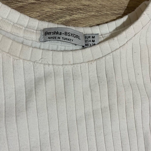 Bershka knitted top with design size M like new, white