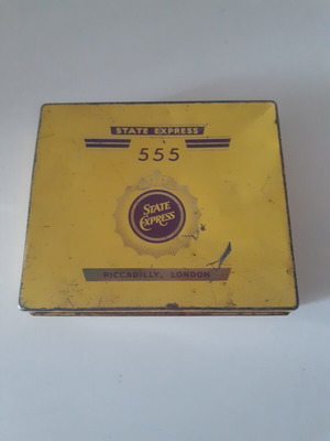 Tin cigarette packaging 555 used