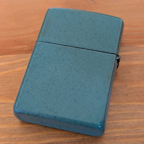 Zippo Guy Harvey 2002 lighter in very good condition