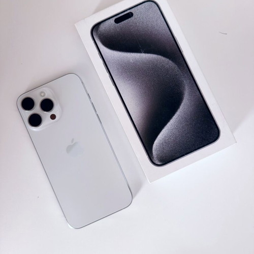 iPhone 15 Pro Max 256GB White Titanium like new