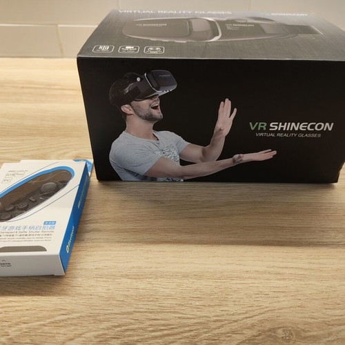 Shinecon VR Headset with Bluetooth Remote new in box