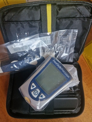 Freestyle Precision glucose meter new without test strips