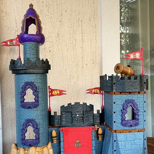Fisher-Price Imaginext Battle Castle 78333 with extras