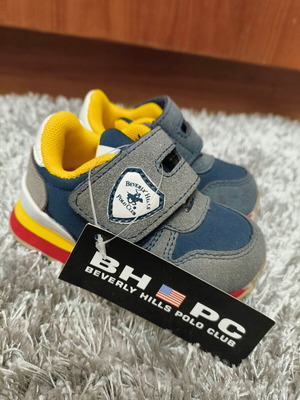 Beverly Hills Polo Club Kids Sneakers Size 19 Like New