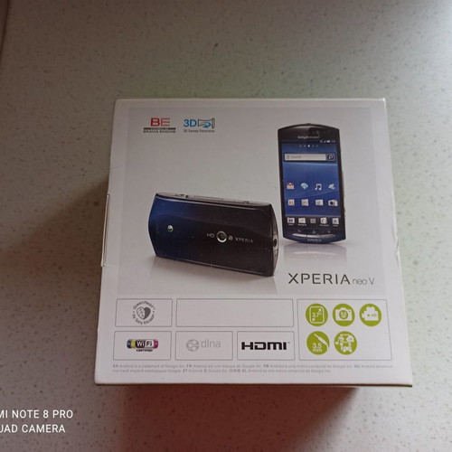 Old mobile phones used for collectors or spare parts