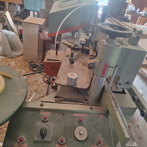 Masifiera machine like new, bonds thick PVC