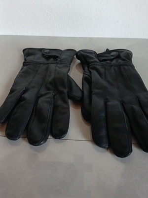 Men's gloves used