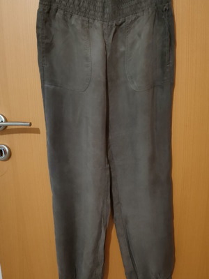 Sisley khaki summer pants like new, size small