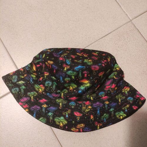 Bucket hat new, multicolored, one size
