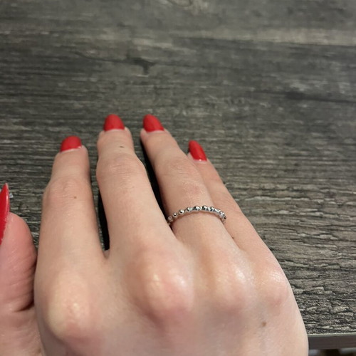 Silver ring like new in excellent condition