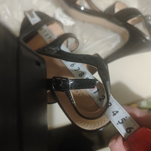 Sandals size 39 in excellent condition